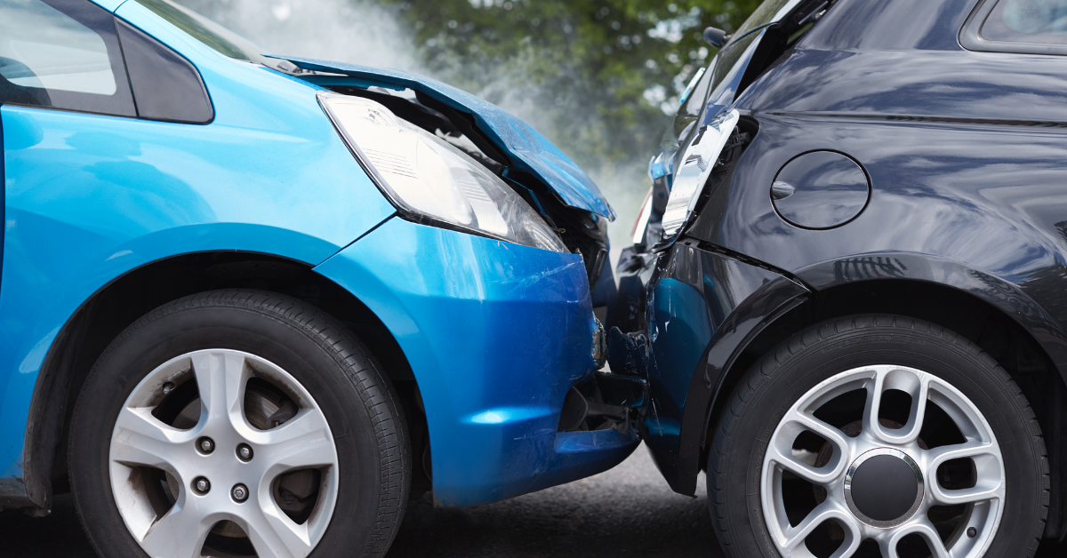 Image of two damaged cars after an accident, highlighting our physical therapy clinic's services for auto accident recovery.